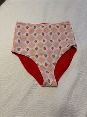 Women’s High-Waist Swim Bottoms in Peach Strawberry Print - Unbranded